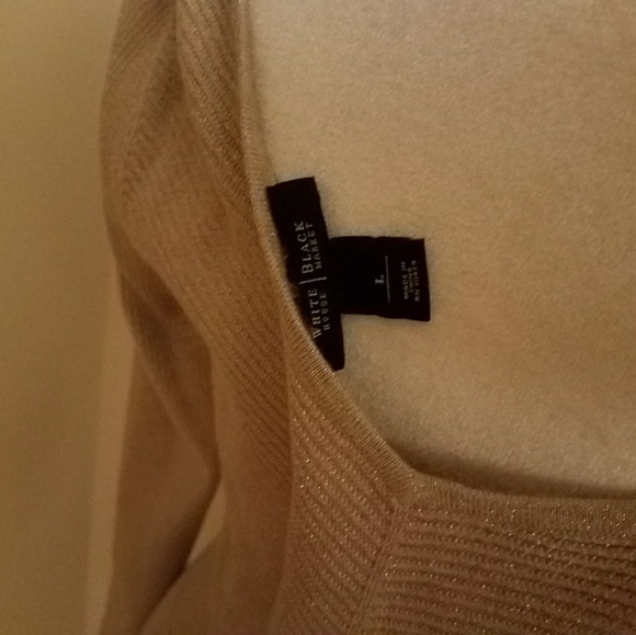 Gold knit sweater type top - Picture 3 of 3